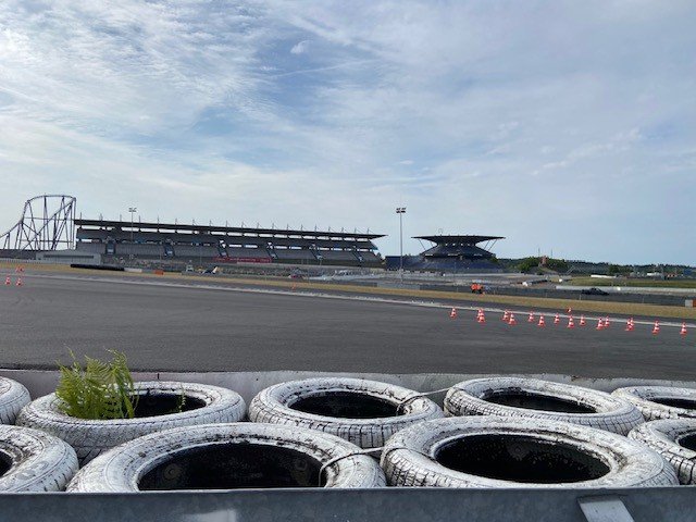 Mercedes-Arena.jpg